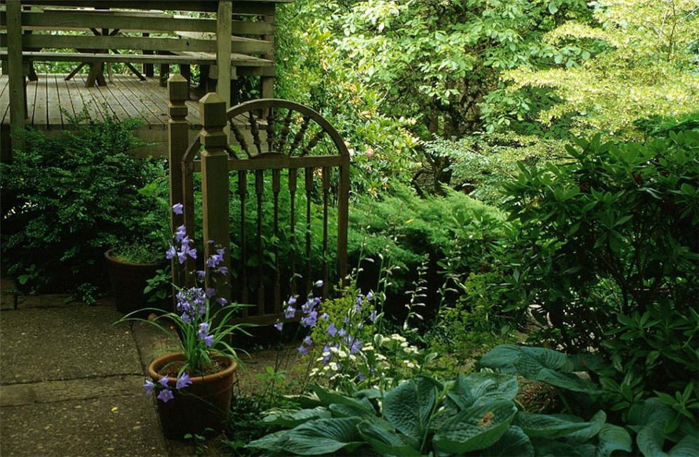 Garden Gate Engstrom