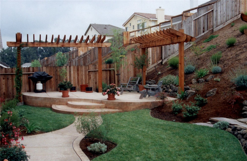 Half Trellises on Patio