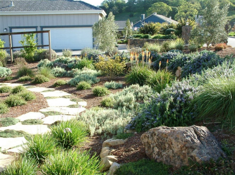 Mediterranean Walkway